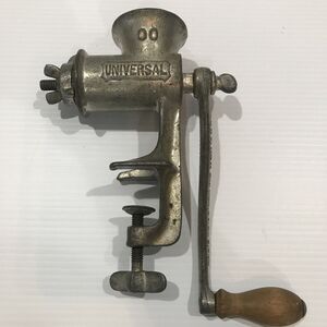 L.F & C Cast Iron New Britain USA Made Universal Table Top Meat Grinder